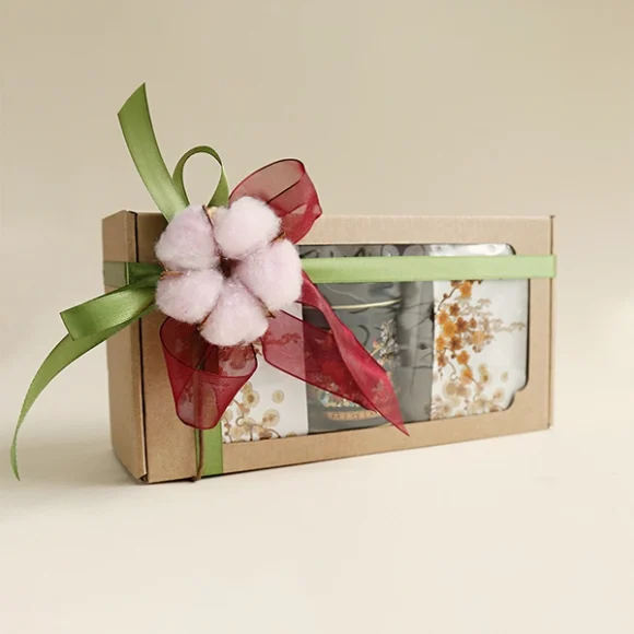Gift Box with Window - Image 3