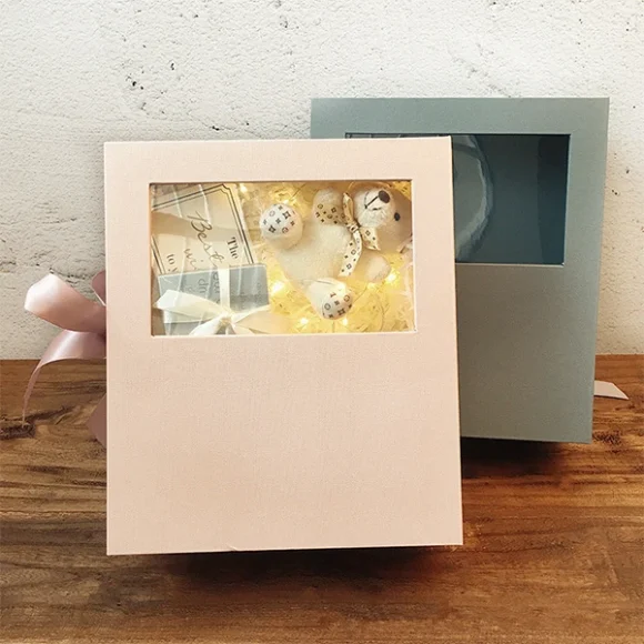 Gift Box with Window - Image 4